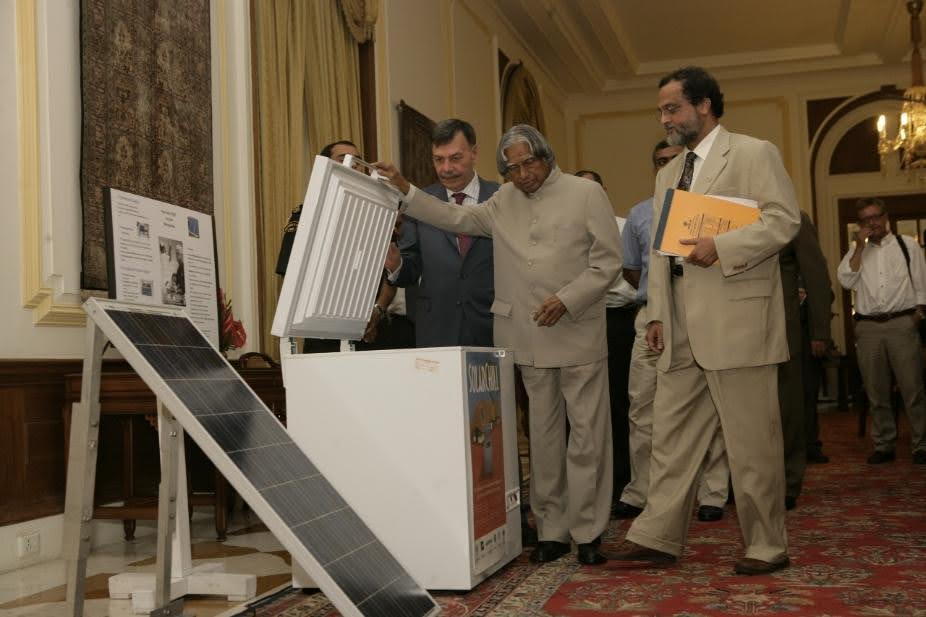 Dr. APJ Abdul Kalam inspecting solar technology